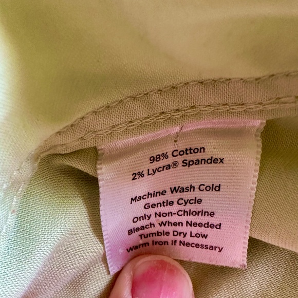 Talbot's Light Green Stretch Cotton Sateen Button-Down Shirt – Women’s Size - Picture 4 of 8
